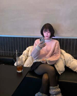 Seo Ji-hye Instagram - 두서 없는 앨범털이😏