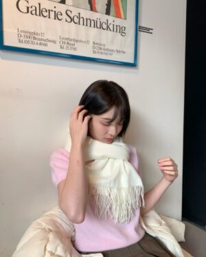 Seo Ji-hye Instagram - 얼죽코는 포기해도 얼죽아는 포기 못해~🥶