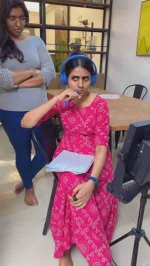 Shalini Balasundaram Instagram - Tonight, we reach the 100th and final episode of Pasanga Season 2! This journey has been anything but easy, but every challenge was worth it because of the love and support we received along the way.

To my dearest husband, @sathish_natarajan , your writing has kept this story alive and engaging for 100 episodes—kudos to you! A huge thank you to our amazing producers, @deneskumar_  and @vimalaperumal6  for making the impossible possible, and to @astroulagam for the platform given. To our hardworking team, who poured their heart and soul into every episode, I’m forever grateful.

And to our incredible audience—tonight’s episode is for you. Your unwavering support, love, and encouragement have meant the world to us. Let’s celebrate this milestone together! ❤️

#PasangaSeason2 #100Episodes #Grateful #denes #shalinibalasundaram