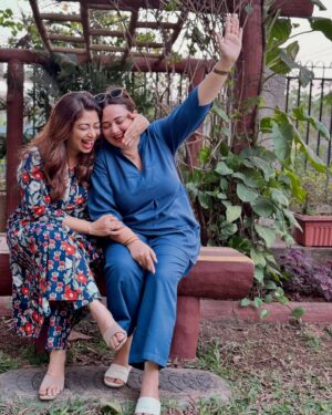 Shalini Kapoor Instagram - Moments of Love 🧡 
Choti choti खुशियाँ 🥰
.
.
.
#family #familytime #love #moments #happiness #gratidao #grateful #insta #instagood