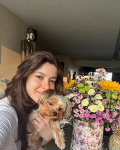 Actress Shanaya Kapoor HD Photos and Wallpapers February 2025
