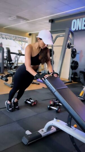 Sharanya Jit Kaur Instagram - 💫🖤

.
.
.

#workout #instagram #life #blessed #trending