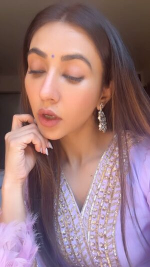 Sharanya Jit Kaur Instagram - Dil kre ……… 💜🥀