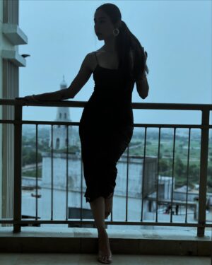 Sharanya Jit Kaur Instagram - ♥️🌹

#life #blessed #intezar