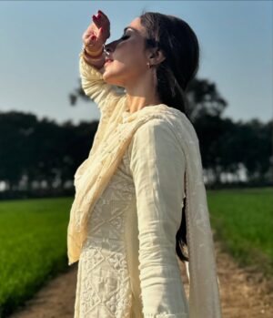 Sharanya Jit Kaur Instagram - 🩶🕉️