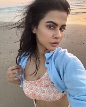 Sharmiela Mandre Instagram - Nothing like yoga and sunsets 🧿