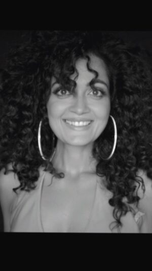 Sheena Chohan Instagram - Through the characters I play, If my audience feels what my character feels, my job is done. That connection—moving, entertaining, or bringing a smile—is what I live for.😊

As an actor, I deeply believe in the power of empathy—it’s the bridge that connects my characters to the audience, allowing them to see, feel, and understand different lives and perspectives. Everything else that comes along with my job is a bonus, but at the heart of it, empathy is what truly matters. #FlashbackFriday

🎥: by: @mmmediaworks | @jayamanieditss |@manojmaddy_edits

.
#reels #insta #sheena #sheenachohan #actress