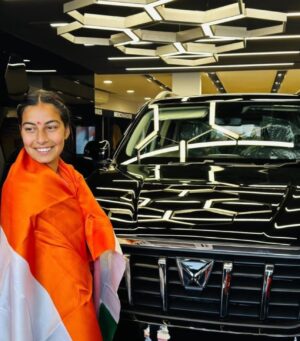Sheetal Devi Instagram - Thrilled to finally own the Mahindra Scorpio N! 

At 16, I was stunned to learn #AnandMahindra sir wanted to gift me a car of my choice from Mahindra. Unbelievable! - Kuch Bhi, I murmured. Once reality sank in, I opted to collect it after turning 18. 

Post my 18th birthday, I met Mr. Mahindra to express gratitude… Sir, thank you for your kindness and encouragement. Choosing a Mahindra vehicle was thrilling yet overwhelming, but the Mahindra Scorpio N was the one that stole my heart! It felt perfect for the rugged roads of my village. The vehicle is amazing! Thank you again, Sir! 

First drive: we headed to Katra, to offer gratitude and prayers. Forever grateful for this incredible journey! 🏹🧿♥️🇮🇳

@mahindra.scorpio.official 
@mahindra_auto