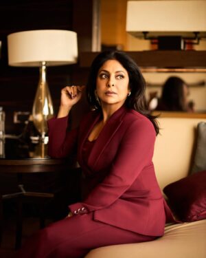 Shefali Shah Instagram - Power, grit, and truth - unfolding soon!
.
.
Outfit: @shaktitripathi 
Stylist: @radhikamehra
Asst. Stylist: @keyurisangoi
Jewellery: @jetgems
Photographer: @frontrowgypsy
Makeup: @pallavisymons
Hair: @sandhyabellarae
Assisted by: @imraj_gupta

@tulseatalent @medhadalal90 @handasakshi23 

#shefalishah #neflix #upcomingnext #delhicrimes3 #dc #madamsir