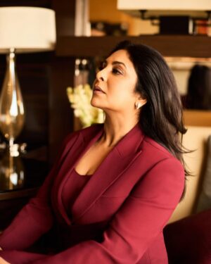 Shefali Shah Instagram - Power, grit, and truth - unfolding soon!
.
.
Outfit: @shaktitripathi 
Stylist: @radhikamehra
Asst. Stylist: @keyurisangoi
Jewellery: @jetgems
Photographer: @frontrowgypsy
Makeup: @pallavisymons
Hair: @sandhyabellarae
Assisted by: @imraj_gupta

@tulseatalent @medhadalal90 @handasakshi23 

#shefalishah #neflix #upcomingnext #delhicrimes3 #dc #madamsir