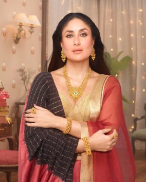 Shereen Sikka Instagram - With my superstar @kareenakapoorkhan for @malabargoldanddiamonds 

Look 1 
Corset : @aikeyah
Saree & duppata :  @re_ceremonial 

Look 2: white chikankari 
Full look :  @dhaagaandco

Look 3: 
Outfit and Custom mirror jaal dupatta : @itrhofficial 

Look 4: 
Pink saree and blouse : @roseroom__official

Look 5 : 
Full look : @labelnityabajaj
Bindi : the_bindi_project 

Look 6: 
lace saree look : @shehlaakhan 

Look 7 : 
Full look : @amitaggarwalofficial 

Look 8 : 
Full look @rohitbalofficial 

Styled by : @rheakapoor with @shereenlovebug @sanyakapoor 
Style team : @dipteeagarwal @niyatiij @rudri_kariya 
Managed @alisha5dave 

Beauty by @savleenmanchanda @mikedesir
Managed @versis_entertainment @poonamdamania @nainas89 

Directed by @abhivarman 
Shot by @ridburman
