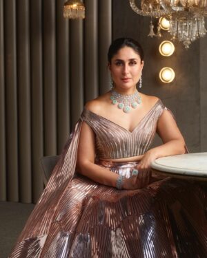 Shereen Sikka Instagram - With my superstar @kareenakapoorkhan for @malabargoldanddiamonds 

Look 1 
Corset : @aikeyah
Saree & duppata :  @re_ceremonial 

Look 2: white chikankari 
Full look :  @dhaagaandco

Look 3: 
Outfit and Custom mirror jaal dupatta : @itrhofficial 

Look 4: 
Pink saree and blouse : @roseroom__official

Look 5 : 
Full look : @labelnityabajaj
Bindi : the_bindi_project 

Look 6: 
lace saree look : @shehlaakhan 

Look 7 : 
Full look : @amitaggarwalofficial 

Look 8 : 
Full look @rohitbalofficial 

Styled by : @rheakapoor with @shereenlovebug @sanyakapoor 
Style team : @dipteeagarwal @niyatiij @rudri_kariya 
Managed @alisha5dave 

Beauty by @savleenmanchanda @mikedesir
Managed @versis_entertainment @poonamdamania @nainas89 

Directed by @abhivarman 
Shot by @ridburman