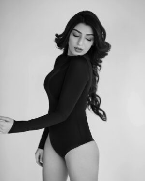 Shernavaz Jijina Instagram - 🖤