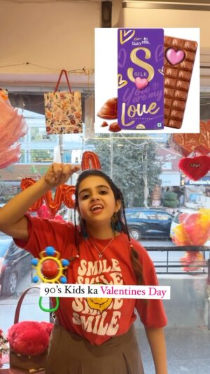 Shirin Sewani Instagram - Archies ke bahar miloge???

#love #valentinesday #pyaar #reels #reelsinstagram #90s #nostalgia #shirinsewani 

[reels, love, valentines,nostalgia, 90s, ]
