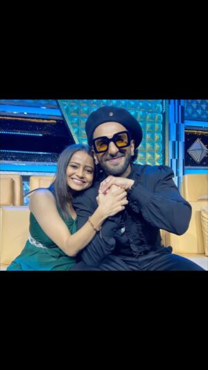 Shivali Parab Instagram - Hota hai hota hai 
In sabko milke inse pyar ho hi jata hai 🫵🏻❤️🫣 
 @ranveersingh @siddharth23oct @itsrohitshetty @jacquelinef143 @hegdepooja @fukravarun @vijay_patkar29 @ashwinikalsekar 
#shivaliparab #kalyanchichulbuli #love