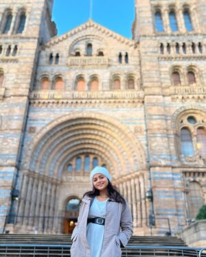 Shivali Parab Instagram - 🧿 
.
#shivaliparab #kalyanchichulbuli #love #london