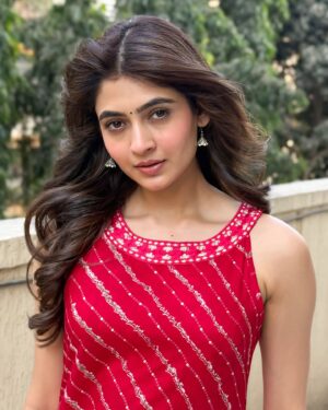Shivangi Khedkar Instagram - 🕊️🪕🦢🕯️🪞

#lovebeyondlimits