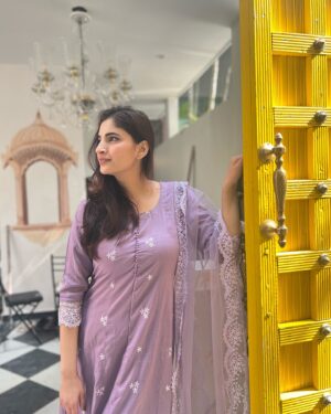 Shivani Raghuvanshi Instagram - Just a happy heart, and colours that speak joy 💜💛