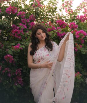 Shivani Raghuvanshi Instagram - Felt like a flower, blooming in this beautiful floral saree🪻🌸