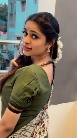 Shiyara Sharmi Instagram - #instareelsindia❤️_instadaily_instacookie_instafella_instashooutout_instareel_instasanitizer_instaindia #kampathuponnu #u1