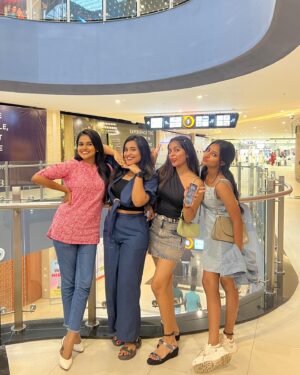 Shiyara Sharmi Instagram - #girlsdayout💕 

@shiyara.shalini @vj.narmadha @sai_rithu19