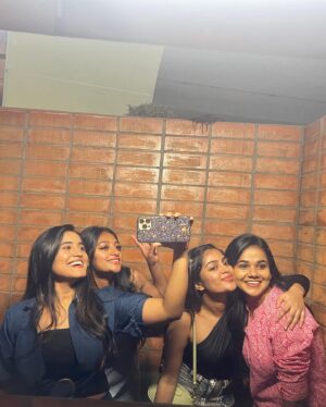 Shiyara Sharmi Instagram - #girlsdayout💕 

@shiyara.shalini @vj.narmadha @sai_rithu19