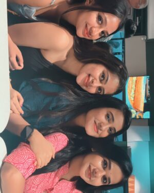 Shiyara Sharmi Instagram - #girlsdayout💕 

@shiyara.shalini @vj.narmadha @sai_rithu19