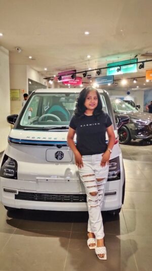 Shona Roy Instagram - The MG Comet EV is perfect for making a choice for a greener tomorrow. Fully electric, stylish, and a dream to drive, it's the car you didn't know you needed. Let's embrace a future with cleaner, smarter drives. 
.
.
#drivegreen #CometEV #UrbanMobility #MGMotorIndia #MorrisGaragesIndia
#ElectricCars #NewCar #CarReview
#CarOfTheFuture #Sustainability
#CarTech #GreenDriving #LuxuryCars
#EVLife#Innovation #EcoFriendly
#CometEV #AutoNews #CarLovers
#FutureOfDriving #EVLife #Efficiency #RoadTrip #AutoTech  #Carlnnovation
#MGComet