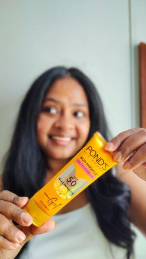 Shona Roy Instagram - Summer or winter, my sunscreen game stays strong! With POND’S Sun Miracle by @pondsindia

 SPF 50 PA   , I can count on 97% UV protection and dark spot defense all year round. Lightweight, brightening, and everyday-friendly ☀️💛 

#AD #PondsIndia #PondsSkincare @thesocialbricks #PondsSunscreen
#SPFGoals #PondsIndia #sunprotection #skincare
#winterskincare
.
.
.

[ Skincare sunscreen affordable winter skincare affordable no white cast sunscreen ]