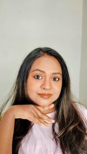 Shona Roy Instagram - @reneeofficial

Get those super juicy & glossy lips like celebs with RENEE Crystal Lip Gloss. With ultra-light & non-sticky formula, it  adds a crystal-glassy shine to your lips in a swipe!

Use code SHONACF10 to get 10% off on www.reneecosmetics.in

#ReneeCosmetics #ReneeEveryday 
#CrystalGloss #LipGloss #TintedGloss #PlumpLips #GlossySheen #NonSticky #beautyinfluencer #bengaluruinfluencers #thelaziebug