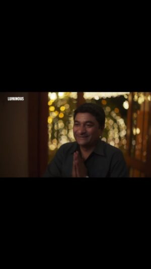 Shona Roy Instagram - So delighted to see this Diwali film by Luminous! Tyohaar sabka hota hai, aur sabke liye unka parivaar sabse pehle aata hai! Thanks @luminous_officials for this engaging ad!

Light up someone's life this Diwali and see the happiness double for you and your loved ones. Post a picture/video with someone whose lives you are illuminating this Diwali and why, with #IlluminatingLives and tag @luminous_officials and get a chance to win inverters and much more. Check the bio link for terms & conditions.

Empowering the LAMP initiative, Luminous is donating Rs. 101 towards children's welfare and development every time their Diwali film is shared. This Diwali, join the positive efforts by sharing this heartwarming film with your dear ones!

Happy Diwali !! 🪔 
#IlluminatingLives | #LuminousWaliDiwali | #Diwali | #festive