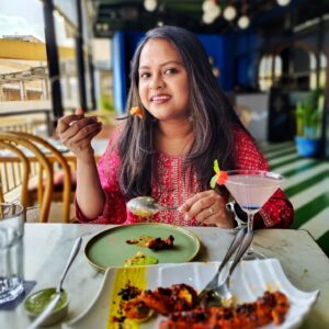 Shona Roy Instagram - Recently visited @ishaaraindia phoenix market City for dining.
Tasted some mouthwatering dishes.
Loved their food, ambience & service.
And the best part is they have given employment to dumb & deaf at their restaurants.
#bengalururestaurant #indiancuisines #fnb #dinning #ishaaraindia #thelaziebug