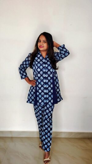 Shona Roy Instagram - #Ad #thelaziebug 
Shop these from the link in my Bio.
Amazon Prime Day is on 15th - 16th. Shop now & get 50% - 80% off on top Fashion & Beauty brands.
Upto 25% cashback on first purchase*
@amazonfashionin
.
#AmazonPrimeDay #AmazonFashion #amazonbeauty #GetstyledwithAmazon #amazonfashionprimediscounts #GetExtraDiscountswithPrime #Amazonbeautyfinds