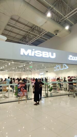 Shona Roy Instagram - Misbu Store in Namma Bengaluru 🌟🌟
.
.
#nammabengaluru #misbu #misbustores #affordable #makeup #skincare #perfume #homedecor #bags #accessories #newstore #lifestyle #zudio 
.
.
.
[ Bengaluru Tata's Brand new store Misbu Beauty Must visit mini haul Misbu stores H&M dupes accessories skincare makeup finds Misbu finds affordable perfumes trending ]
