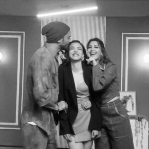 Shriya Pilgaonkar Instagram - Happy birthday Yaara ! @jaideepahlawat 🤗So many beautiful & fun experiences  on and off screen 
Haste khelte aur bina kuch kahe, Kitna kuch sikha diya aapne. Love you and thank you for being such an inspiration. 🤍