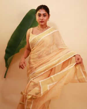 Shruthy Sathyan Instagram - Onam is almost here!🌸Book your orders at the earliest and get ready to celebrate Onam in style, no matter where you are in the world - we ship worldwide!

| SWARAAH DESIGN |

Get back to us know more - 9605958158

#onam #onamoutfit #outfitoftheday #swaraah #swaraahdesigns #saree #sareelove #shirtdesign #model #boutique #trending #trendingoutfits #traditional #onam2024
