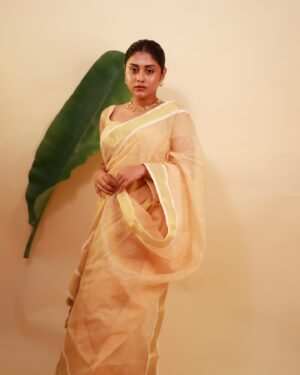 Shruthy Sathyan Instagram - Onam is almost here!🌸Book your orders at the earliest and get ready to celebrate Onam in style, no matter where you are in the world - we ship worldwide!

| SWARAAH DESIGN |

Get back to us know more - 9605958158

#onam #onamoutfit #outfitoftheday #swaraah #swaraahdesigns #saree #sareelove #shirtdesign #model #boutique #trending #trendingoutfits #traditional #onam2024