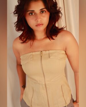 Shruthy Sathyan Instagram - Messy hair for the days ♥️