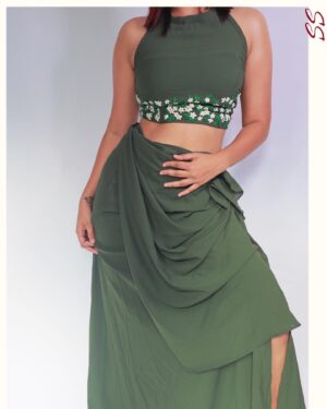 Shruthy Sathyan Instagram - 💚

OUTFIT @kerinx.india