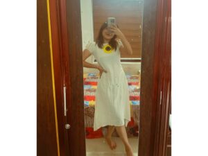 Shruthy Sathyan Instagram - 🌼

(This very cute dress is from @thebhamini )

#onam #home #onam2024 #achachan
