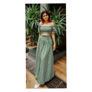 Shruthy Sathyan Instagram - 🫶🏼

Outfit @urbanic_in 
Chocker @just_lil_things_ 
Bangles @lili_origin