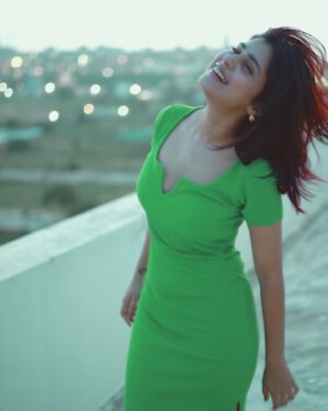 Shruthy Sathyan Instagram - 🌻♥️