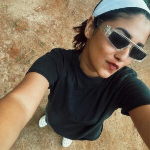 Shruthy Sathyan Instagram - Being casual & lazy is my style 🌼