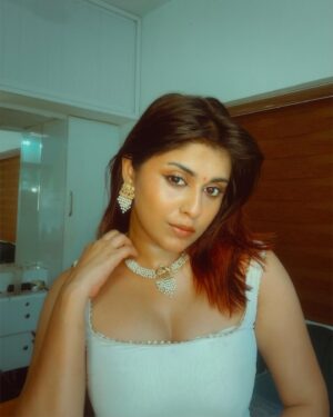 Shruthy Sathyan Instagram - ♥️