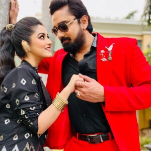 Shweta Bhattacharya Instagram - ❤️🖤
#life 
#lifeline 
#love 
#happines 
#world 
#happyus 
#happyme 
#instagram 
#instagood