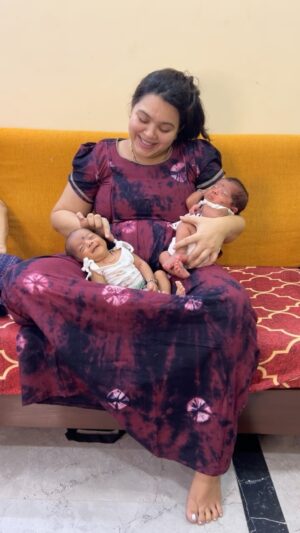 Shwetha Bandekar Instagram - Chinna chinna kangal sirikiradho 😘😘😘😘
10 months completed to my laddus… stepping into 11 th month… Omg Days were running fast… missing those days u both were in my arms and lap 😥😥😥 Love my laddus Kridhan & Sarvashri ❤️❤️❤️❤️❤️❤️❤️😘😘😘😘😘😘😘😘