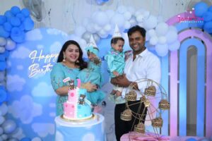 Shwetha Bandekar Instagram - My twins birthday celebration pics.. ❤️❤️❤️❤️
.
Decor @best_event_entertainments 
Photography @jaihindh_photography 
Family combo dresses from @frontiers_fashion_lounge 
Organised and managed by @sparkling_starz_events & @rajesh_chandrasekaran__ 

#shwethabandekar #sb #kstwins #birthdaycelebration #twinbirthday #happyus #positivevibes #love #twinmom #happybirthday #twins #firstyearbirthday #celebration #twindad #instalove #instafashion #bluetheme