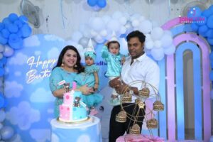 Shwetha Bandekar Instagram - My twins birthday celebration pics.. ❤️❤️❤️❤️
.
Decor @best_event_entertainments 
Photography @jaihindh_photography 
Family combo dresses from @frontiers_fashion_lounge 
Organised and managed by @sparkling_starz_events & @rajesh_chandrasekaran__ 

#shwethabandekar #sb #kstwins #birthdaycelebration #twinbirthday #happyus #positivevibes #love #twinmom #happybirthday #twins #firstyearbirthday #celebration #twindad #instalove #instafashion #bluetheme