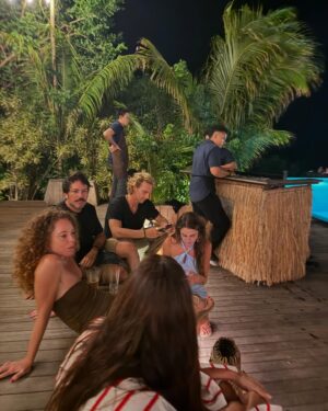 Silvia Marty Instagram - Uluwatu & friends 🌴🥥☀️