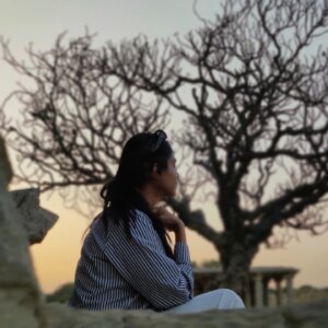 Siri Ravikumar Instagram - Hampi, absolutely breathtaking! The ruins, the landscapes, the history, it all just feels so magical. There's something so powerful about the way the place holds its ancient energy. What part of Hampi stands out most to you?
.
Thank you for the pictures @erannakpoojari . Do contact him if you are in need of a guide! He is very good!
.
@_vincarose this is my go to outfit nowadays :)